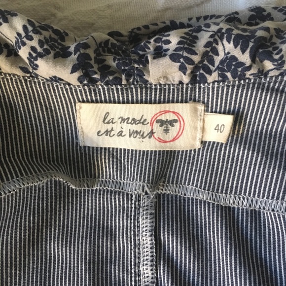 Victorian Style 3/4 Length Sleeve Blazer - Picture 5 of 5